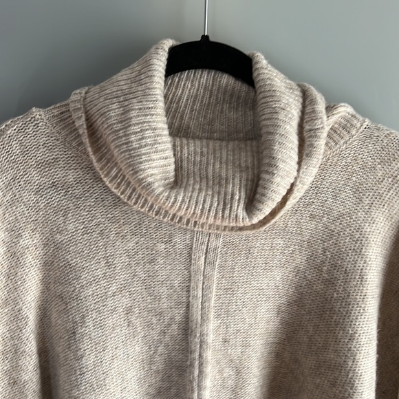 Like New Knit Poncho OS - Picture 2 of 6